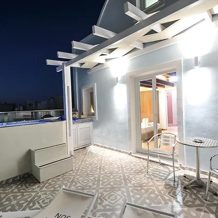 Asterolithos Apartment Fira (Santorini)