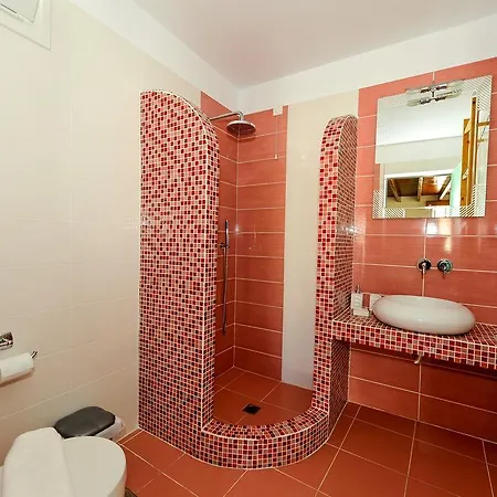 Asterolithos Apartment
