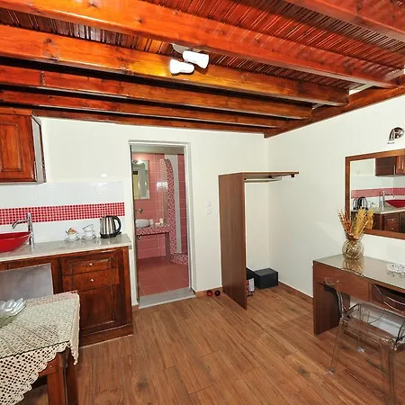 阿斯特罗利托斯公寓