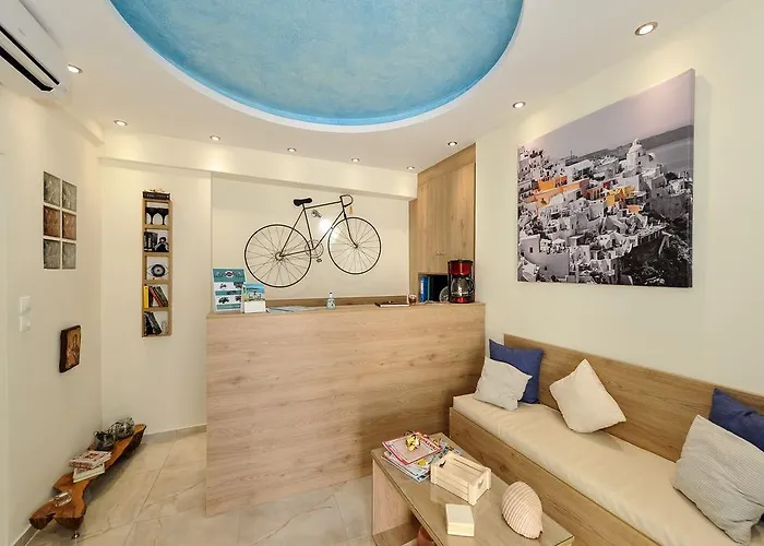 阿斯特罗利托斯公寓 *