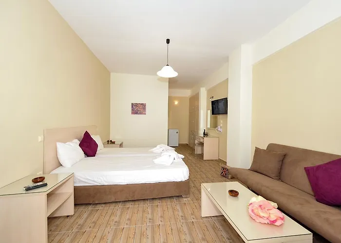 阿斯特罗利托斯公寓 * 费拉